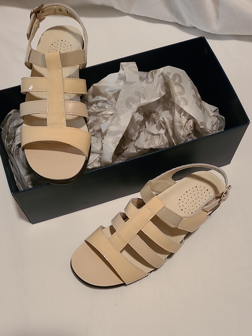 SAS Allegro Heel Strap Sandals, Size 6. Like New, Cream Tripad Comfort